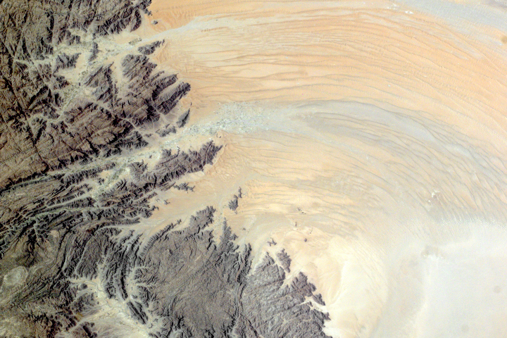 Ancient Rocks, Modern Dunes