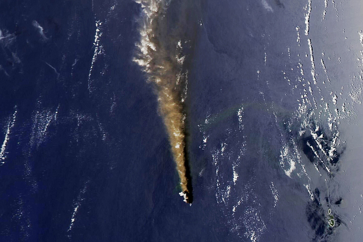Nishinoshima Belches Ash and Lava