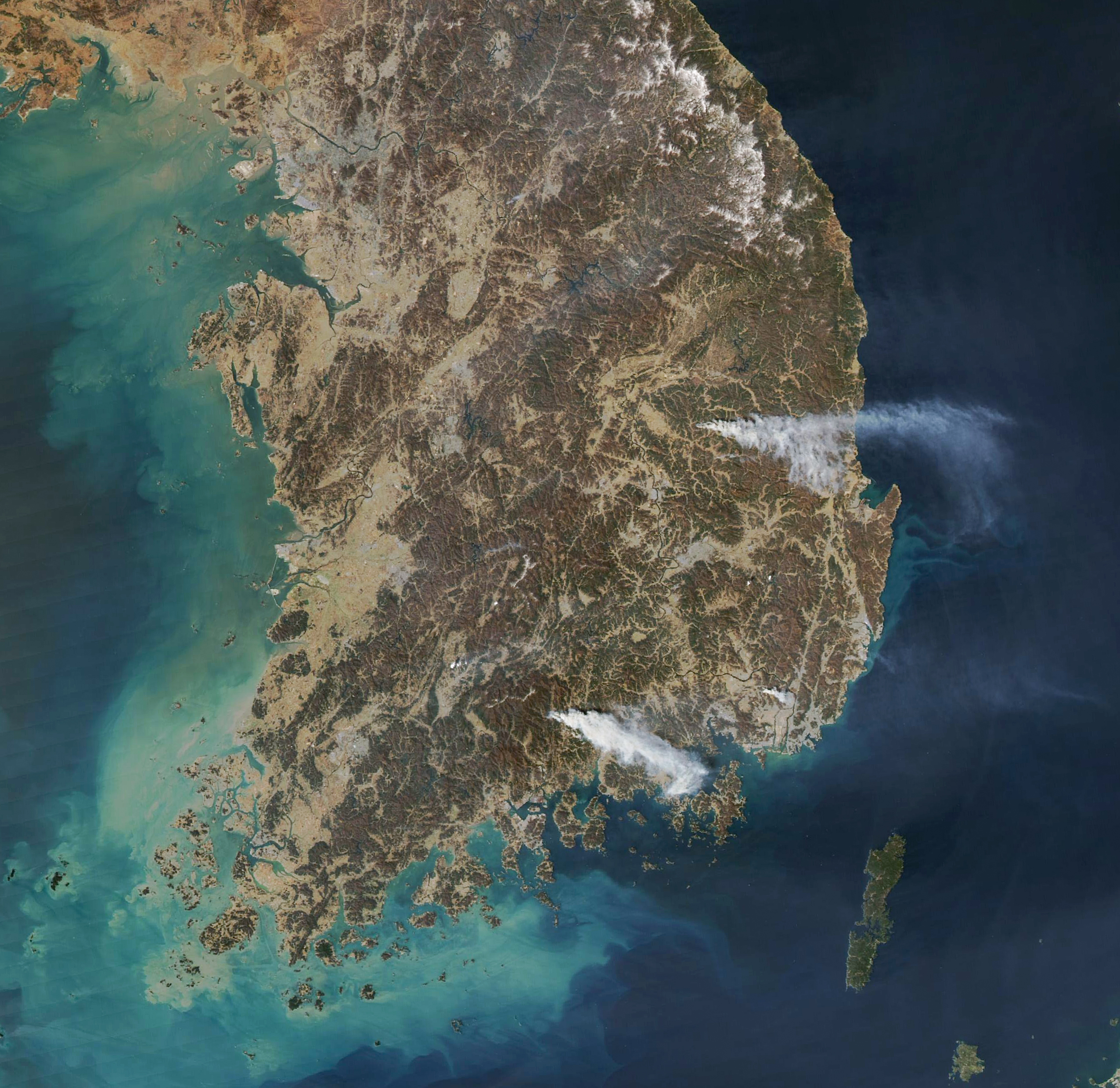 Outbreak of Fire Across South Korea - related image preview