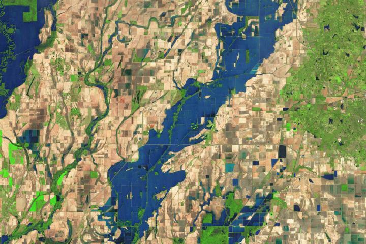 Arkansas Farmers Face Lingering Floodwaters